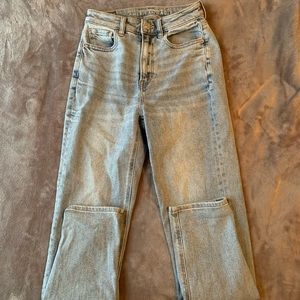 American Eagle Mom Jeans NWOT